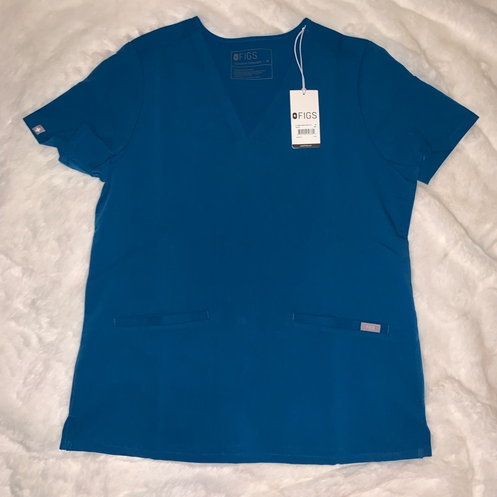 FIGS Casma Three-Pocket Scrub Top
